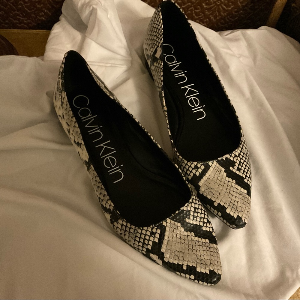 Snake skin flats